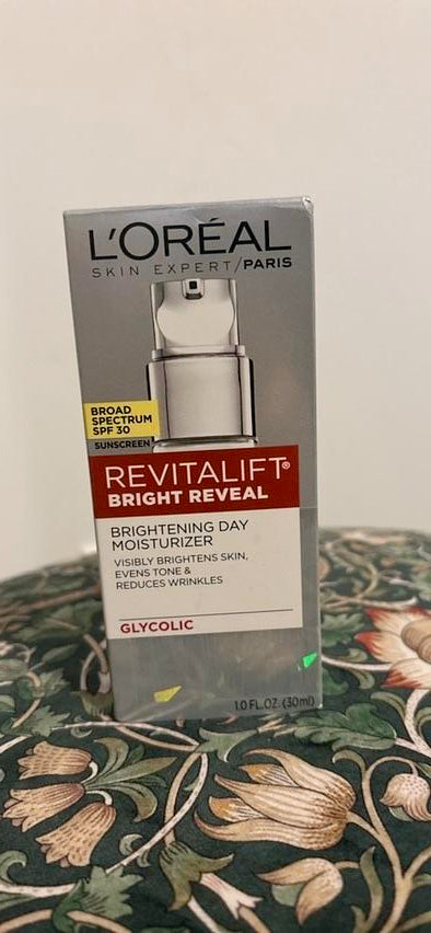L'Oreal Revitalift Bright Reveal Brightening Day Moisturizer